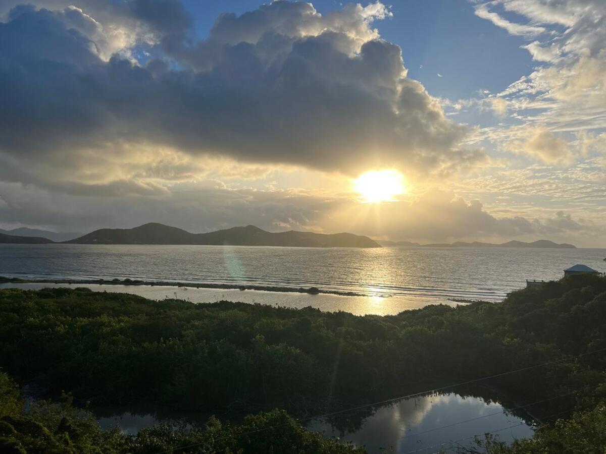 Blue Pearl Villa In St John Usvi Coral Bay Экстерьер фото