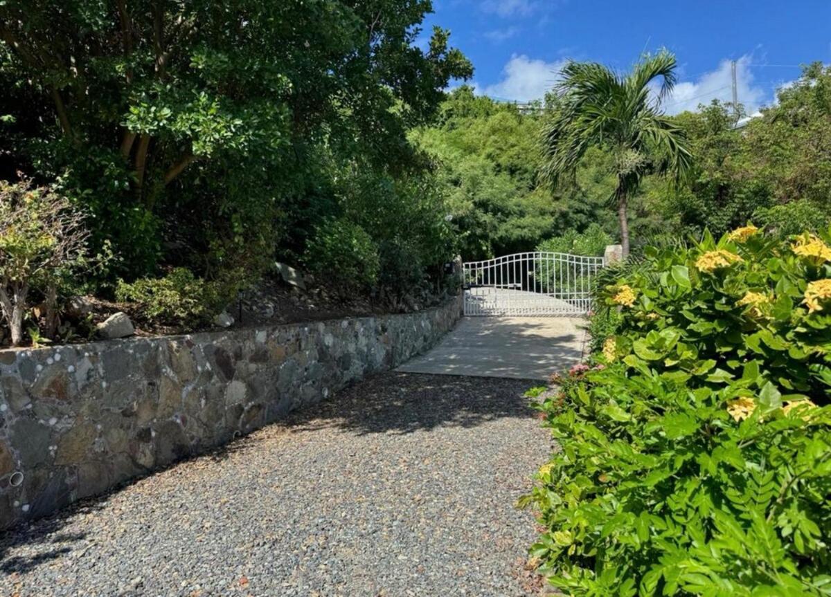 Blue Pearl Villa In St John Usvi Coral Bay Экстерьер фото
